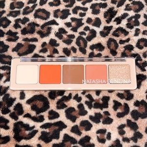 A rustic eye shadow pallet waiting to be used!